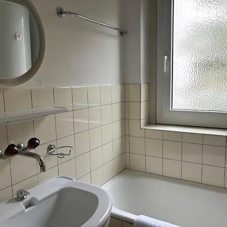 Apartament Modest In The Center - Cross 4 Zurych