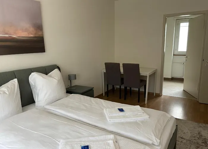 Modest In The Center - Cross 4 Lägenhet Zürich